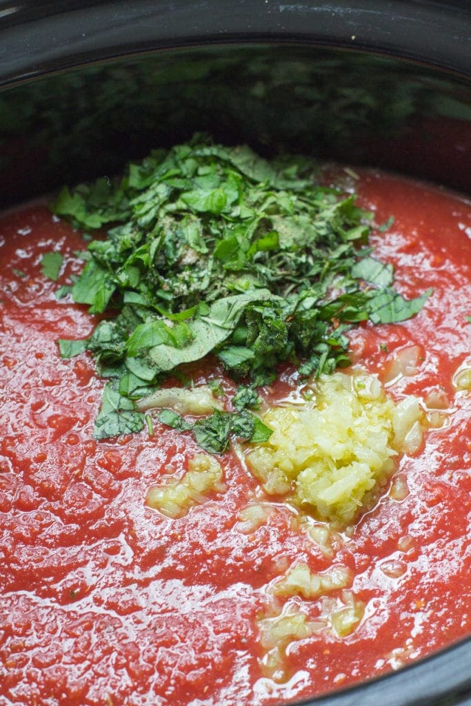 how to make crockpot tomato sauce