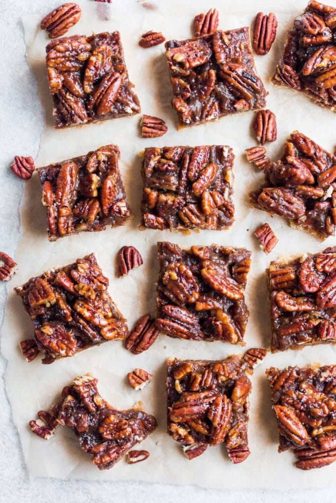 Paleo Pecan Pie Bars - a Healthy Christmas Dessert