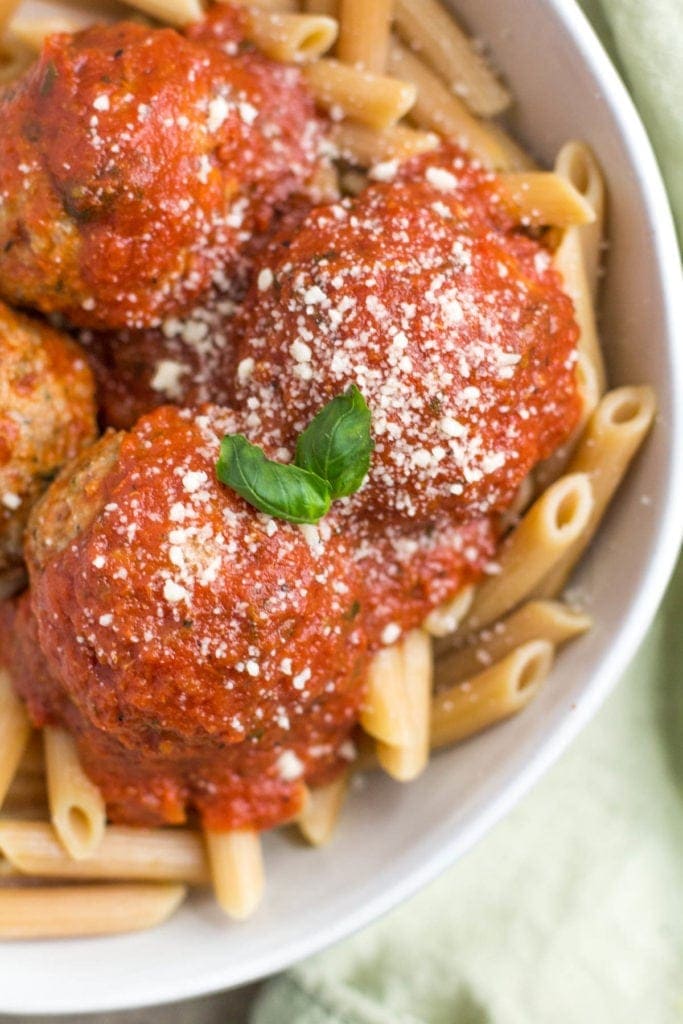 Healthy Crockpot Tomato Sauce