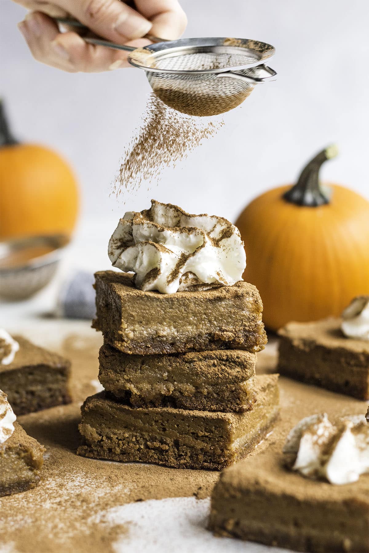 Healthy Pumpkin Pie Bars